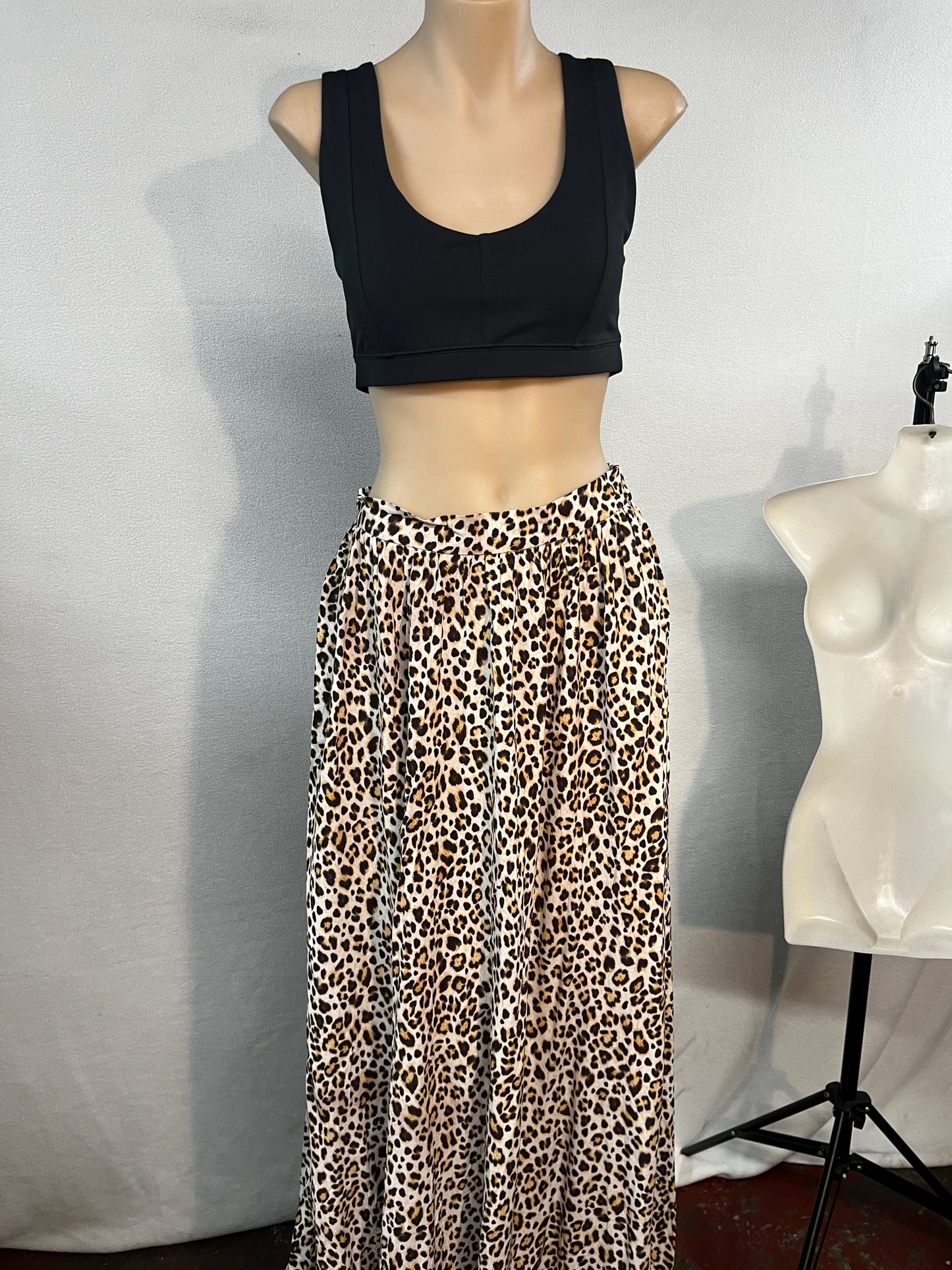 Wild Comfort Leopard Maxi Skirt